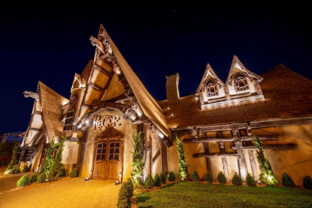 Apartamento Luxuoso No Cond Vista Do Quilombo A 50 Metros Do Hard Rock Cafe Gramado Exterior foto